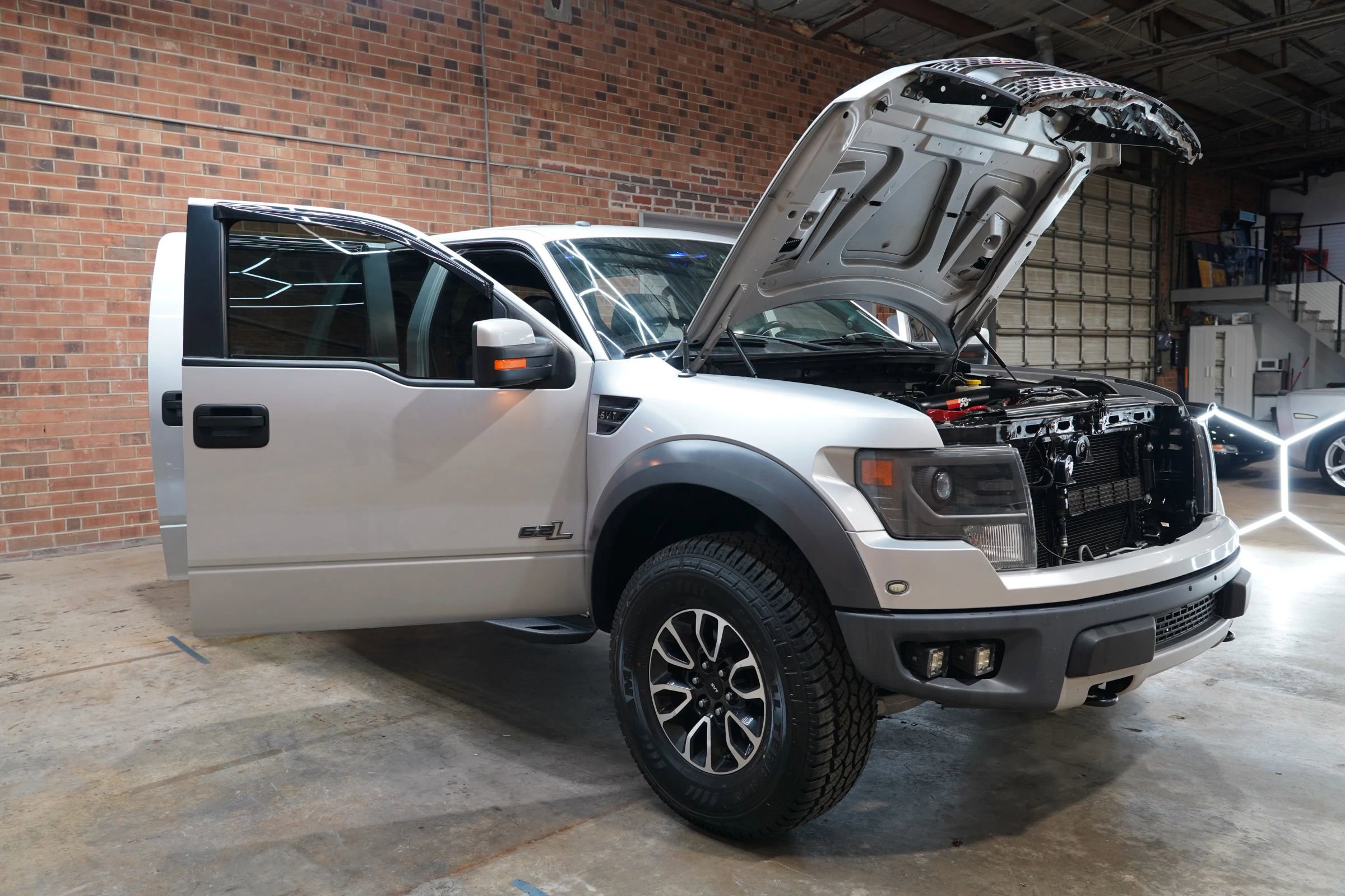 Used 2014 Ford F150 Raptor w/ Equipment Group 801A Luxury image 29