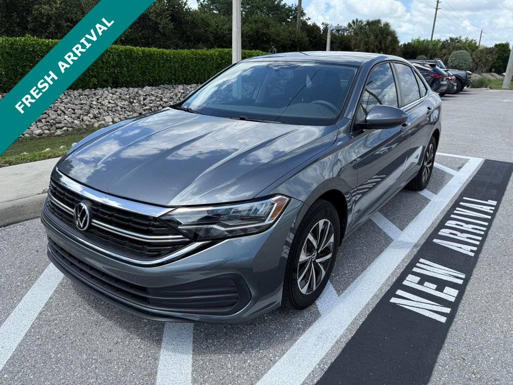 Used 2022 Volkswagen Jetta S image 1