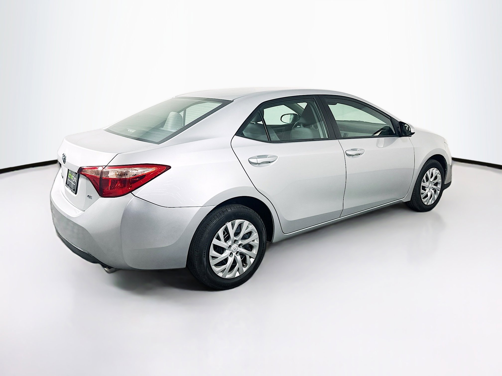 Used 2019 Toyota Corolla LE image 9