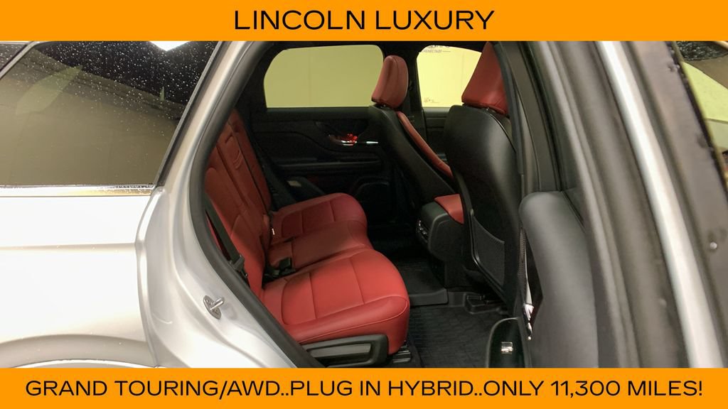 Used 2025 Lincoln Corsair Grand Touring w/ Towing Package AWD/4WD image 15