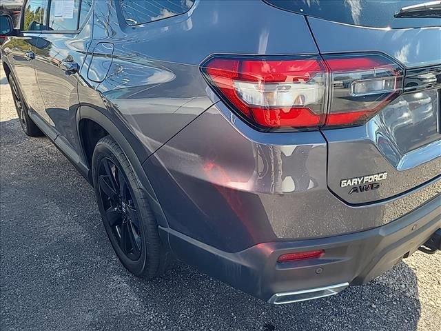 Used 2025 Honda Pilot Black Edition image 23