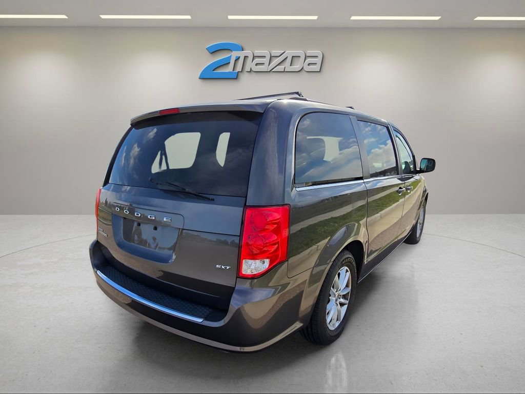 Used 2020 Dodge Grand Caravan SXT image 5
