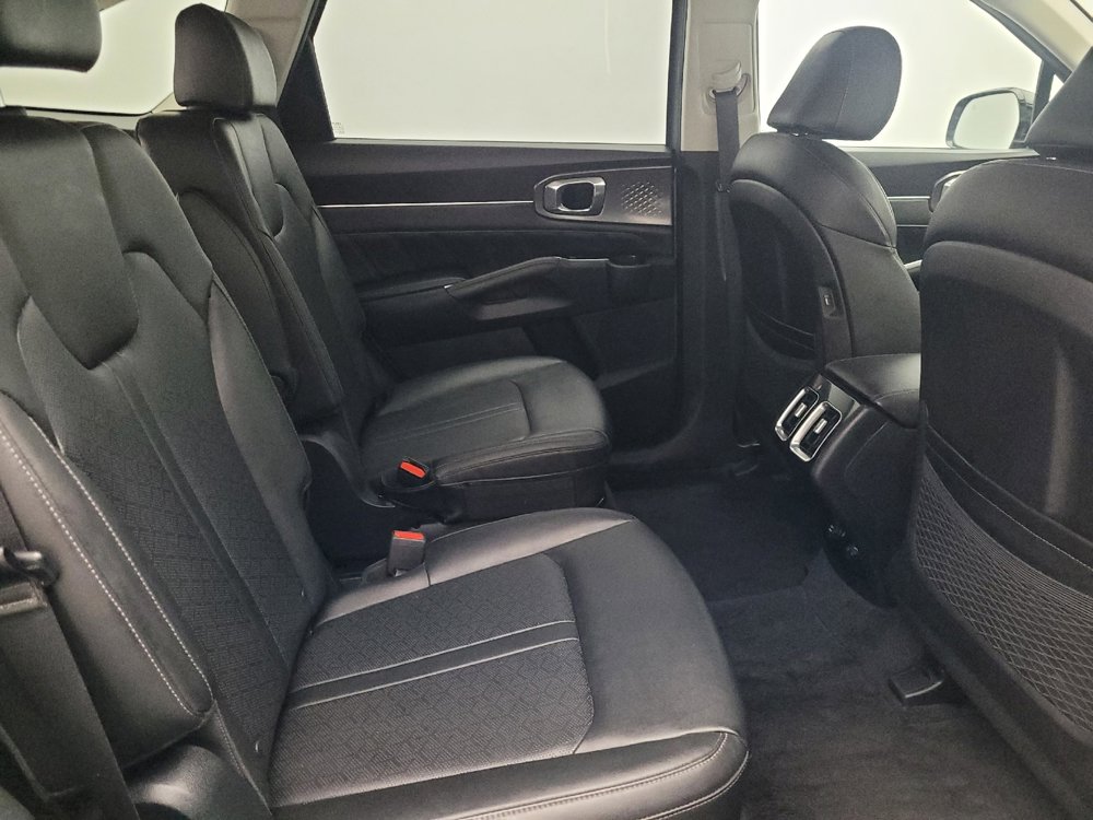 Used 2022 Kia Sorento SX image 19