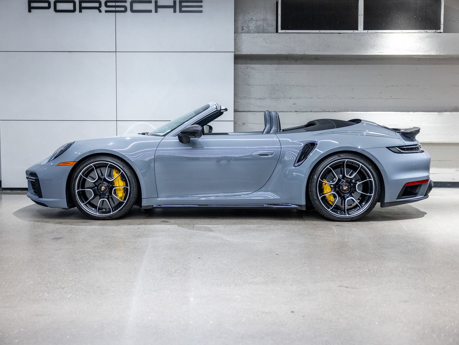 Certified 2024 Porsche 911 Turbo S AWD/4WD image 2