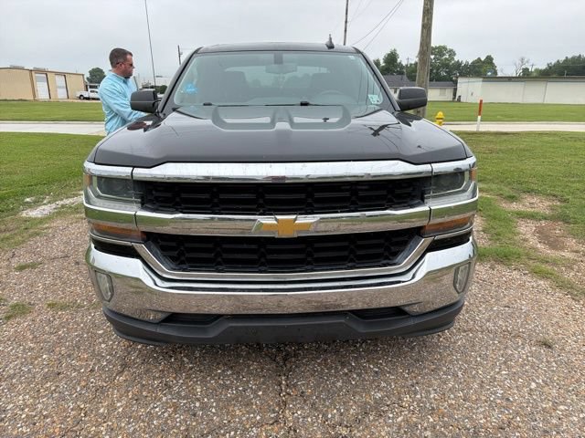 Used 2018 Chevrolet Silverado 1500 LT w/ Texas Edition RWD image 38