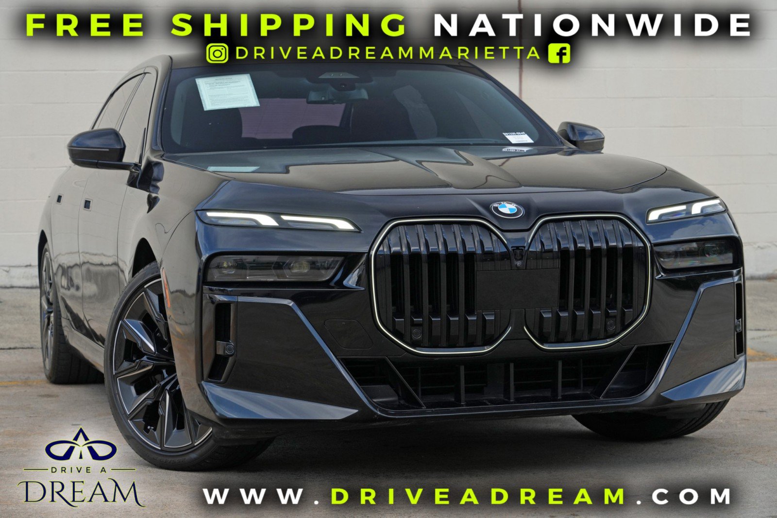 Used 2024 BMW 740i w/ Premium Package 2 RWD image 2