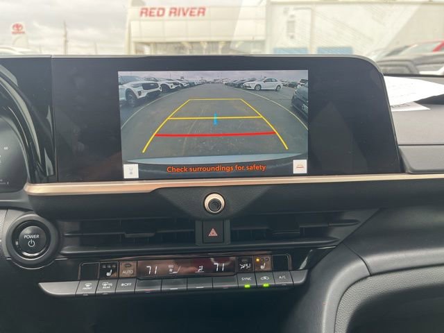 Used 2023 Toyota Crown XLE image 12