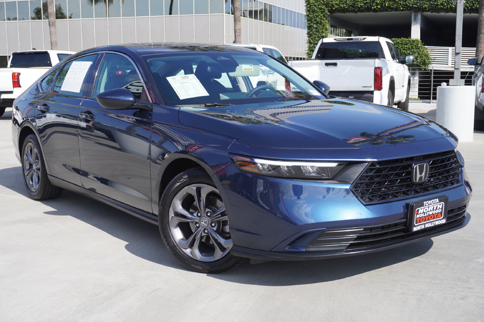 Used 2024 Honda Accord EX image 2
