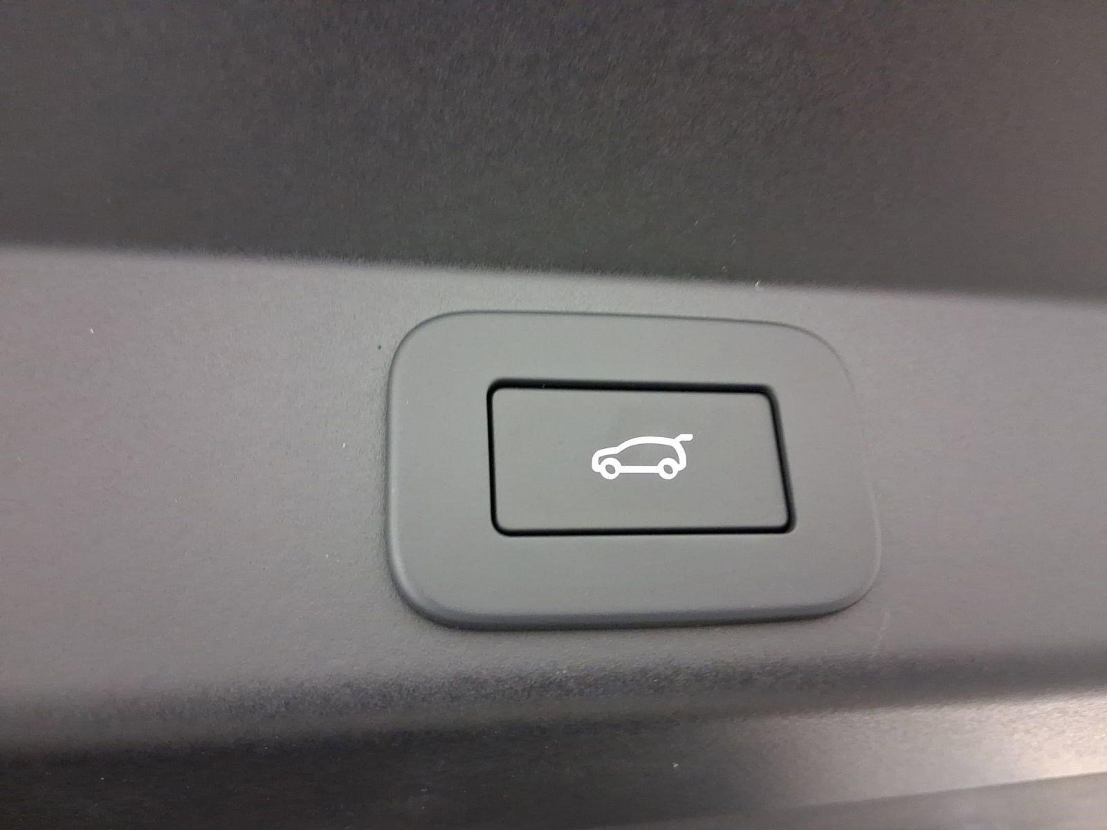 New 2026 Land Rover Range Rover Sport SE image 30