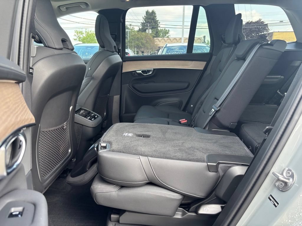 Used 2026 Volvo XC90 B6 Plus w/ Protection Package AWD/4WD image 23