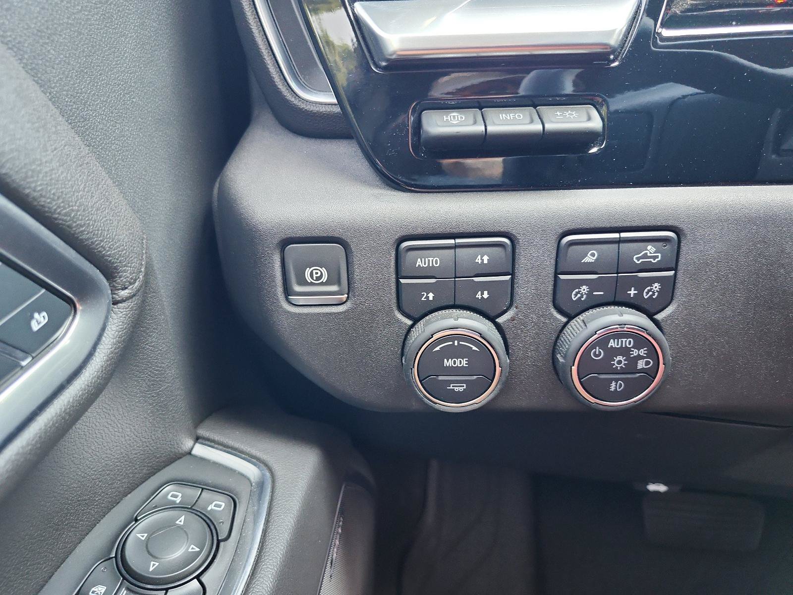 Used 2024 Chevrolet Silverado 3500 High Country w/ High Country Premium Package AWD/4WD image 25