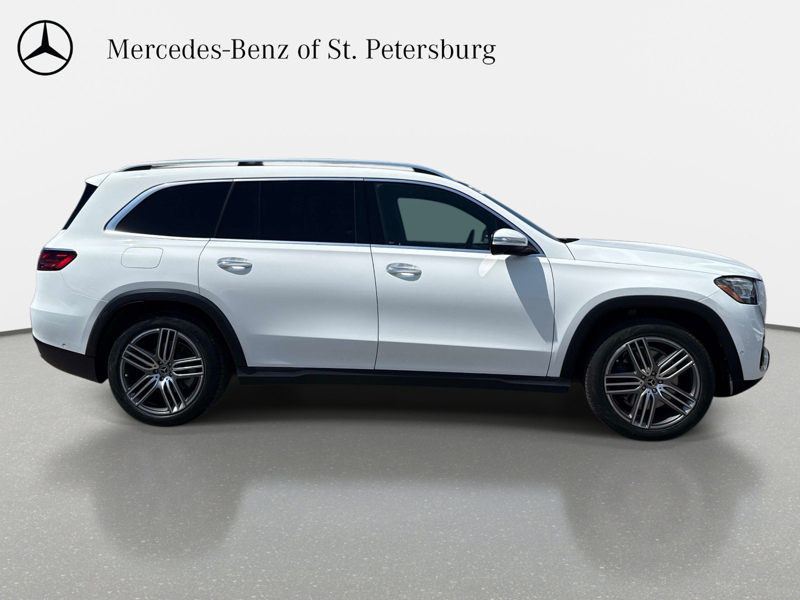 Certified 2024 Mercedes-Benz GLS 450 4MATIC image 5