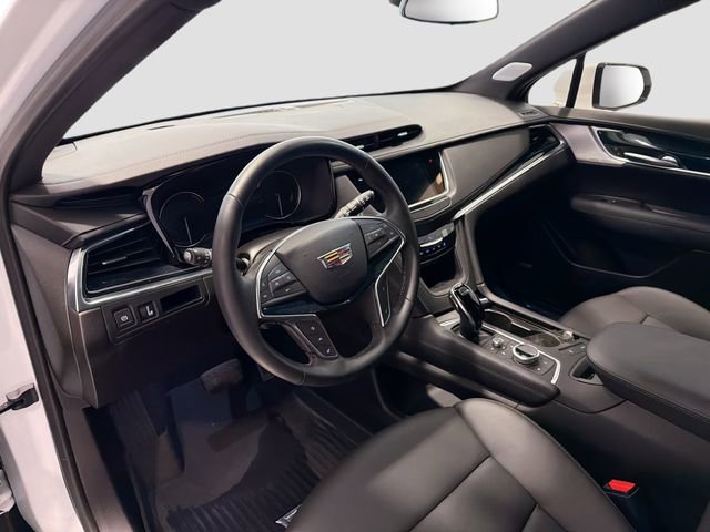 Certified 2025 Cadillac XT5 Premium Luxury w/ LPO, Floor Liner Package AWD/4WD image 8
