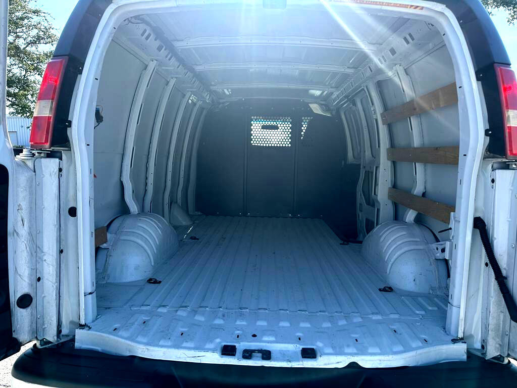 Used 2024 Chevrolet Express 2500 w/ Driver Convenience Package image 16