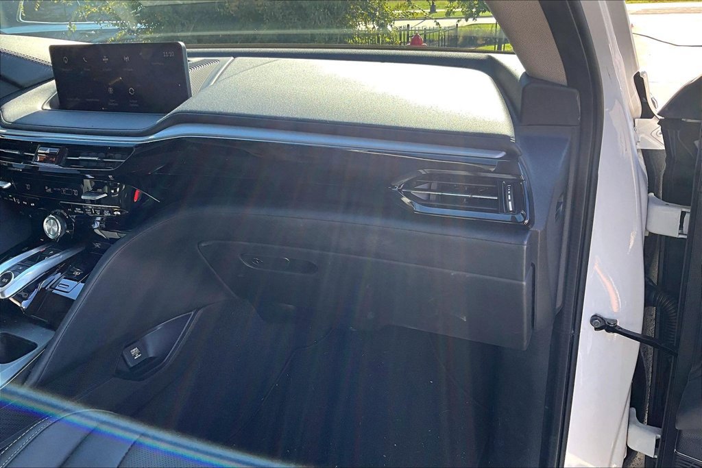 Used 2024 Acura MDX w/ Technology Package FWD image 18
