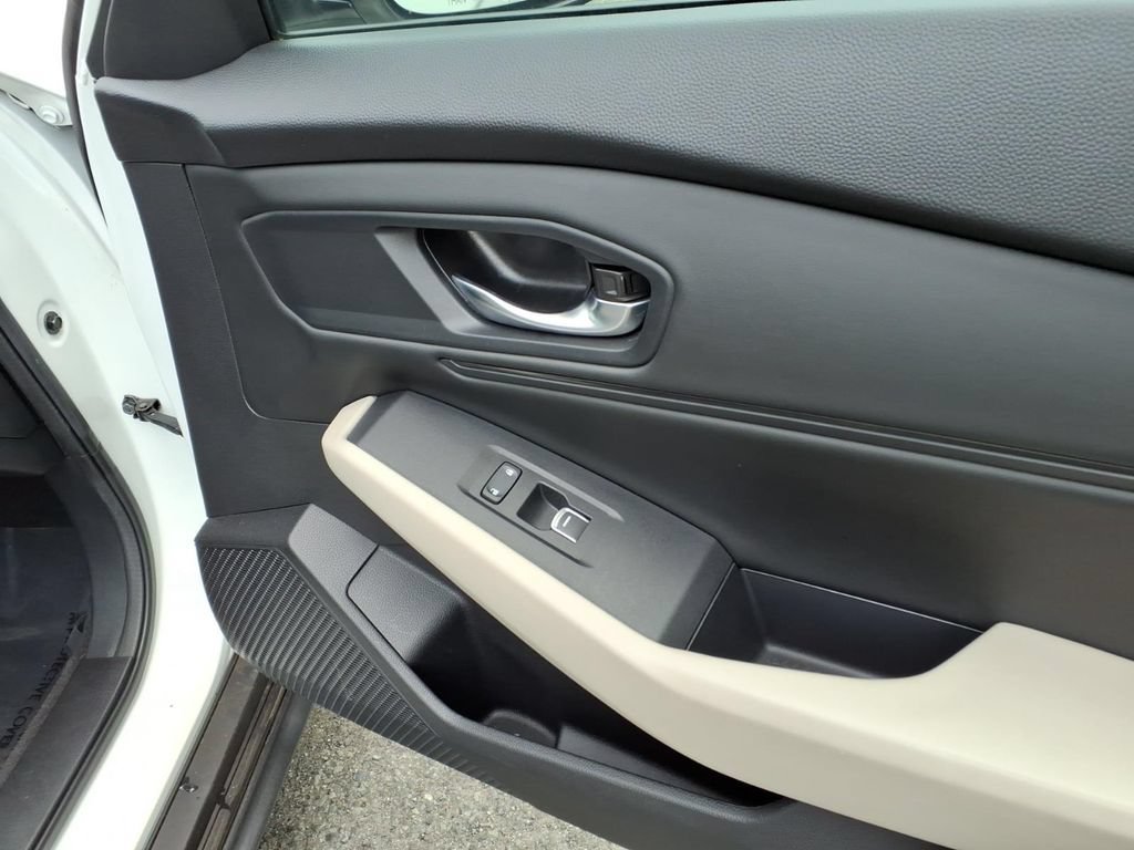 Used 2023 Honda Accord EX image 12