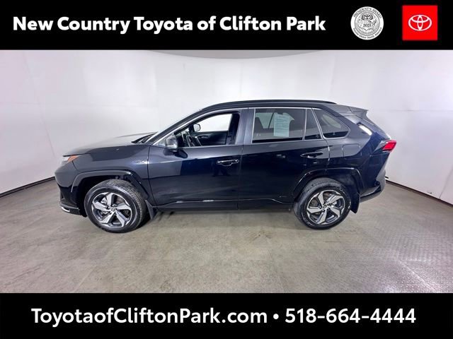 Used 2024 Toyota RAV4 SE w/ Weather & Moonroof Package AWD/4WD image 6