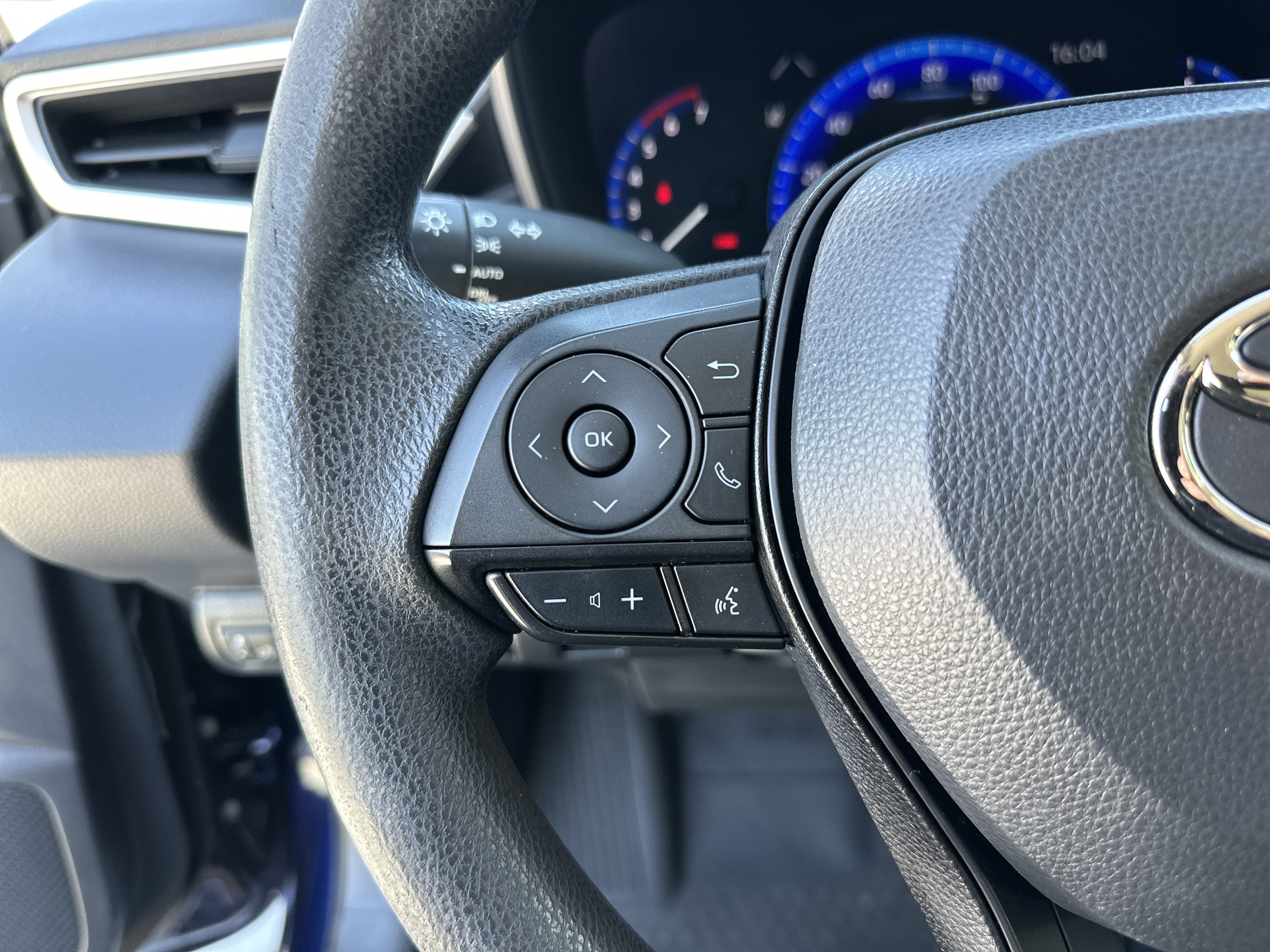 Certified 2022 Toyota Corolla LE FWD image 19
