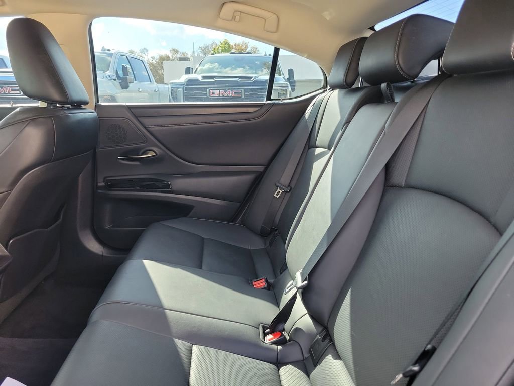 Used 2022 Lexus ES 350 w/ Premium Package image 14