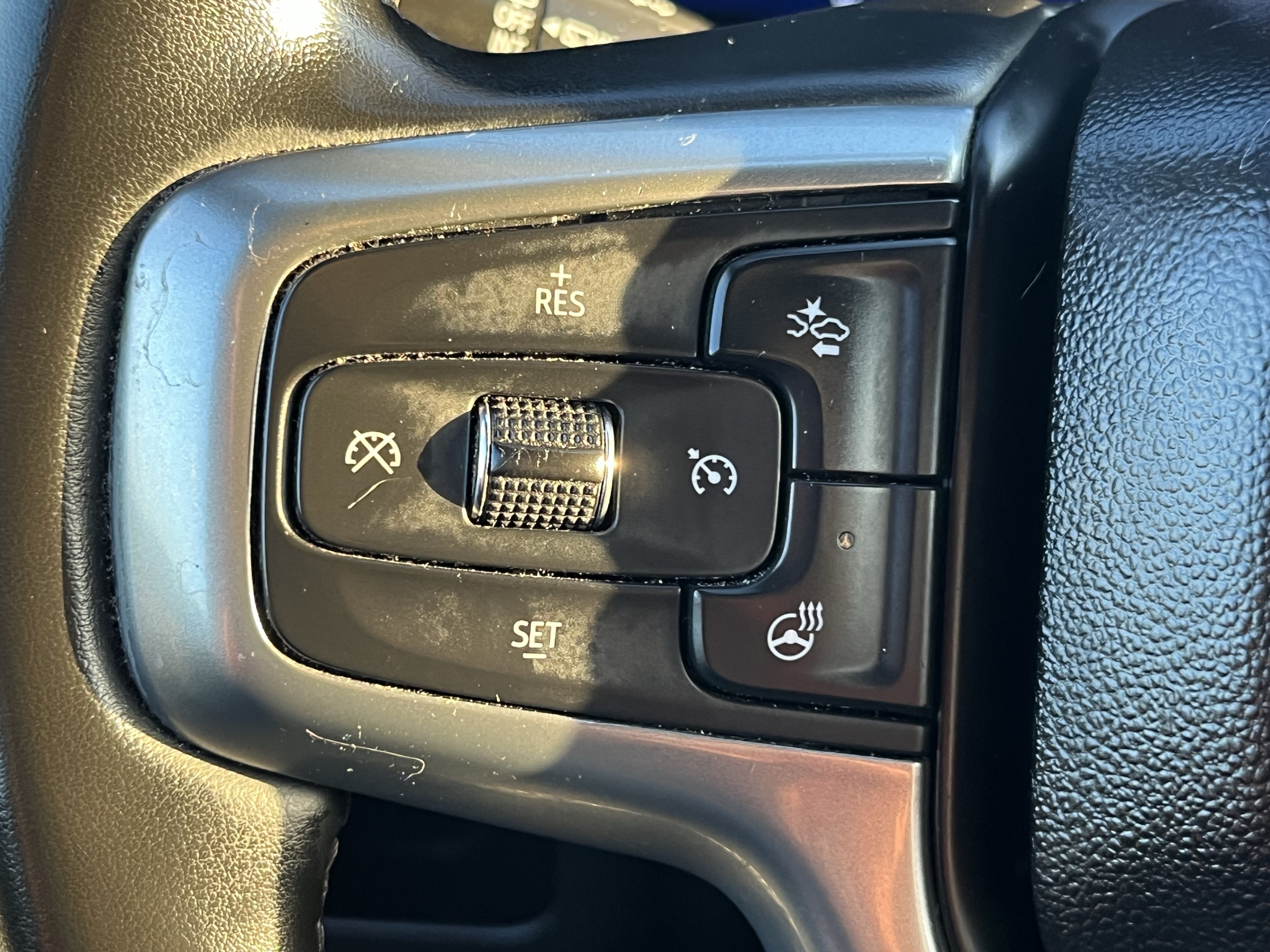 Used 2023 Chevrolet Suburban Premier RWD image 21