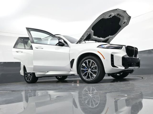 New 2026 BMW X5 M60i w/ Executive Package image 41