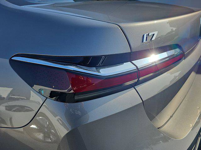 New 2025 BMW i7 eDrive50 image 37