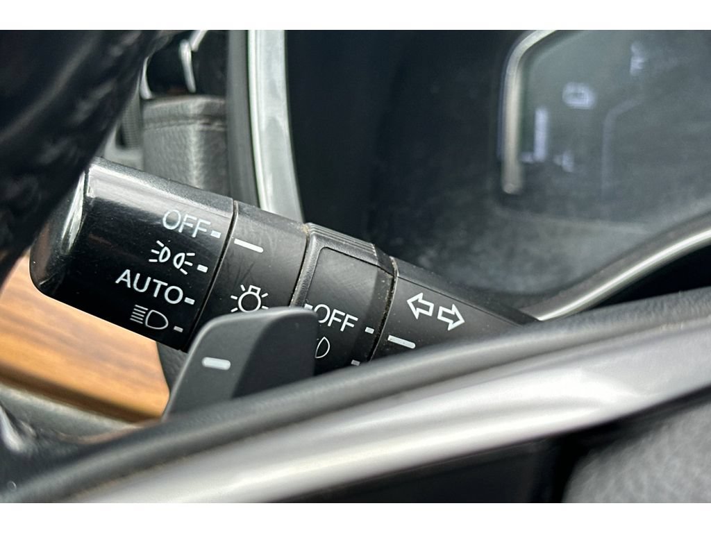 Used 2022 Honda CR-V Touring image 36