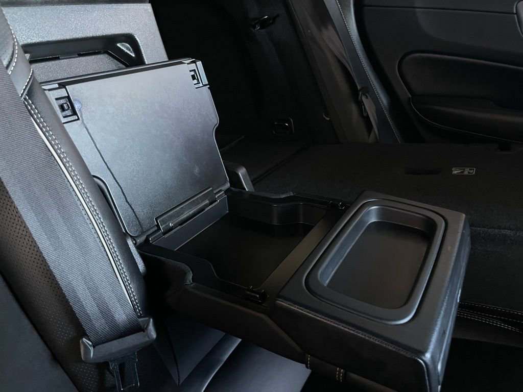 Used 2018 Volvo XC60 T6 R-Design w/ Convenience Package image 23