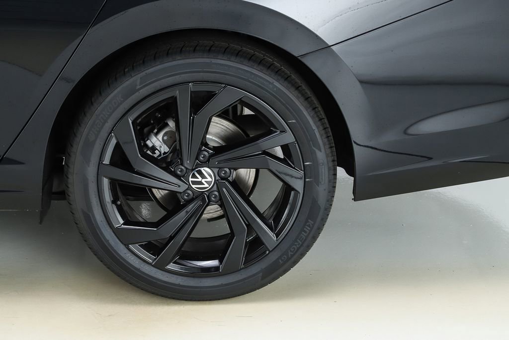 New 2026 Volkswagen Jetta SE FWD image 6