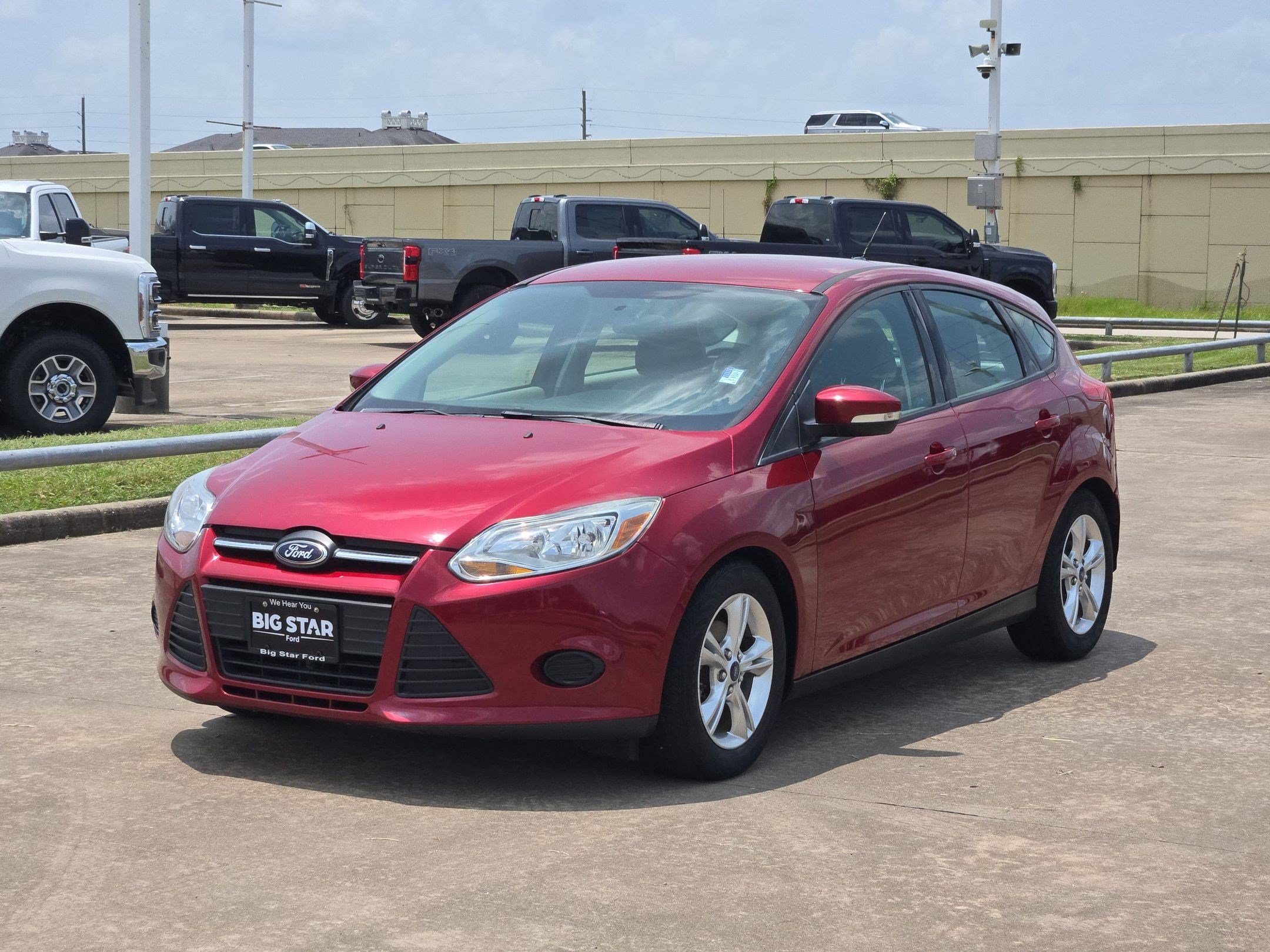 Used 2014 Ford Focus SE FWD image 8