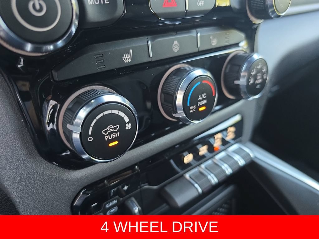 Used 2025 RAM 3500 Big Horn AWD/4WD image 21