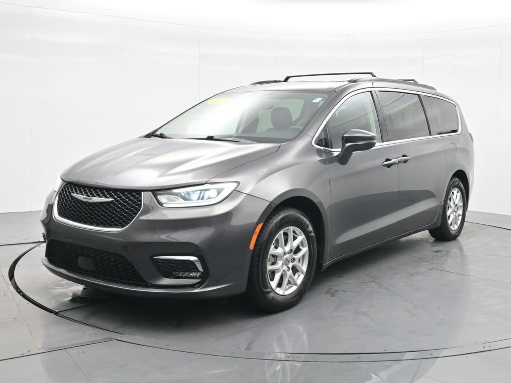 Used 2022 Chrysler Pacifica Touring-L image 1