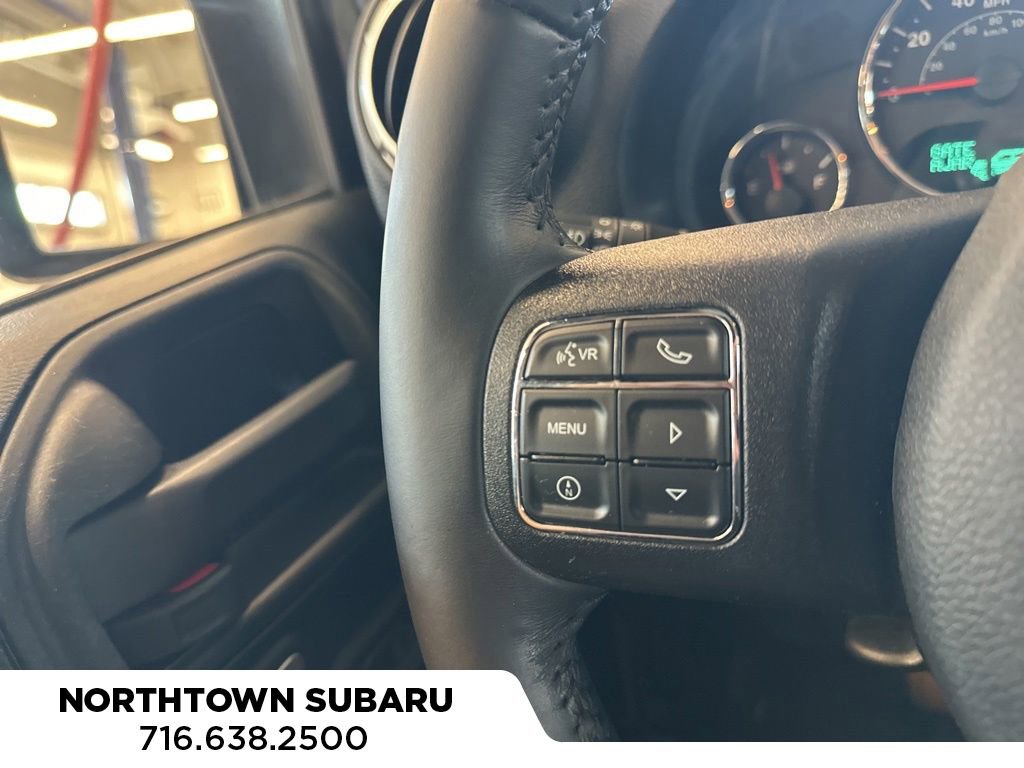 Used 2016 Jeep Wrangler Unlimited Sahara w/ Connectivity Group AWD/4WD image 24