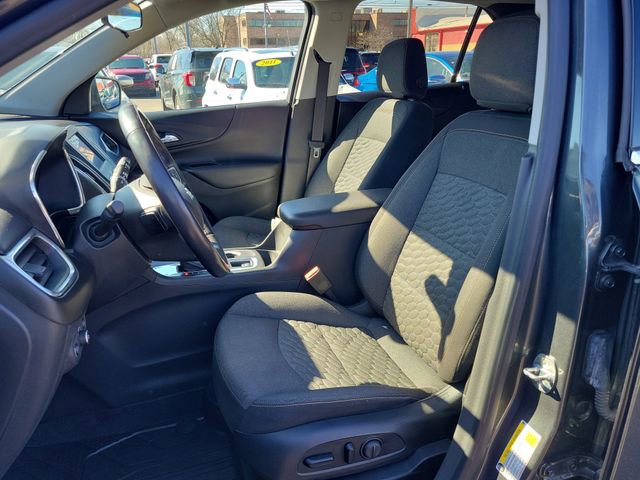 Used 2020 Chevrolet Equinox LT w/ Driver Convenience Package image 25
