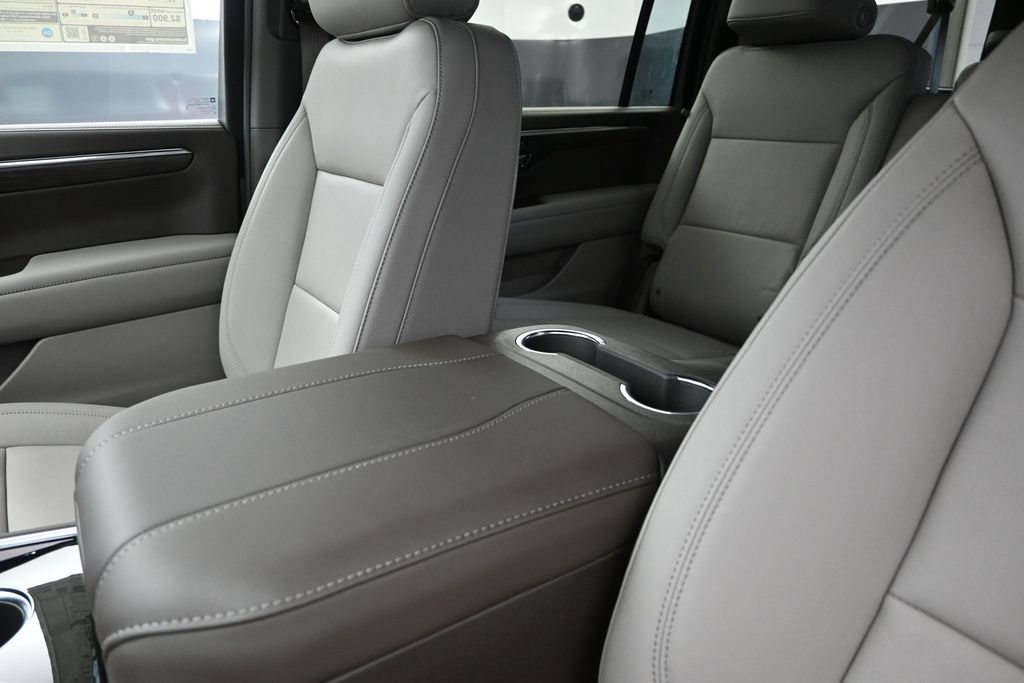 New 2026 Chevrolet Suburban LT w/ Comfort Package RWD image 14