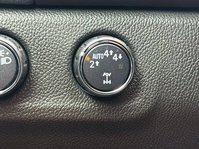 Used 2021 Chevrolet Colorado Z71 w/ Safety Package AWD/4WD image 27