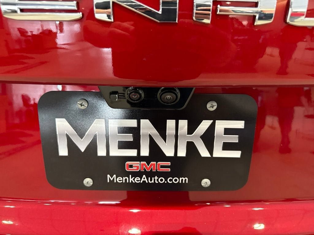 New 2026 GMC Yukon Denali w/ Advanced Technology Package AWD/4WD image 9