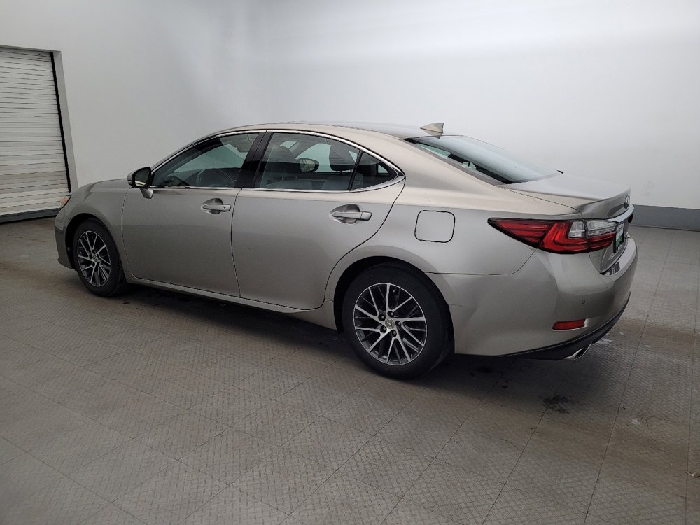 Used 2017 Lexus ES 350 w/ Navigation System Package FWD image 3