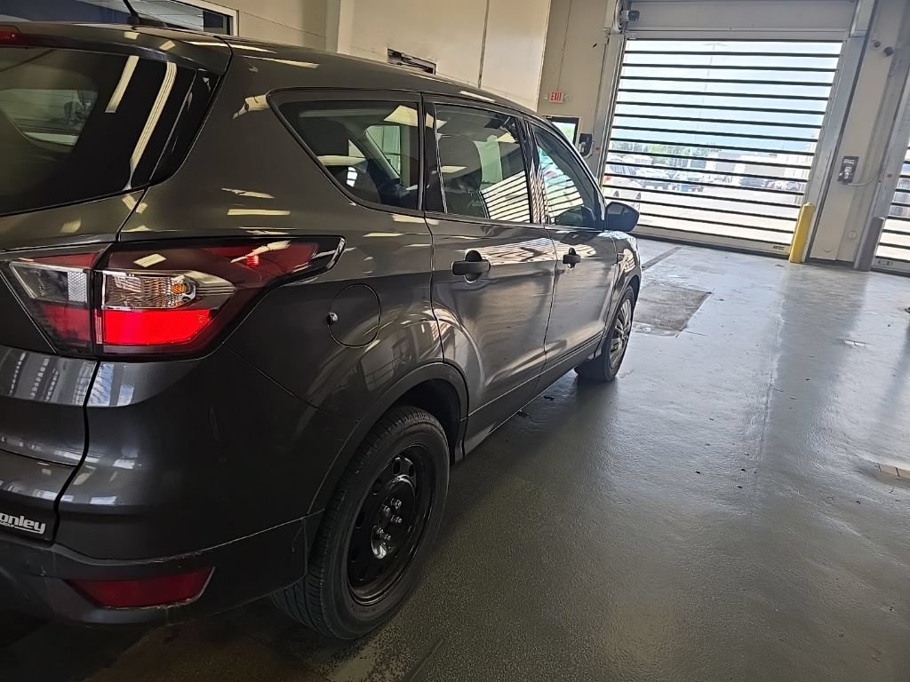 Used 2017 Ford Escape S FWD image 3
