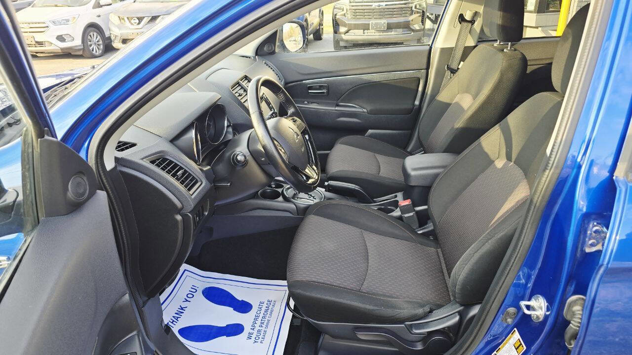 Used 2016 Mitsubishi Outlander Sport SE AWD/4WD image 10