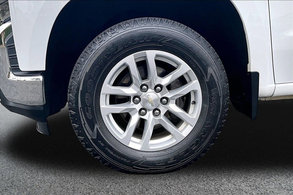 Used 2022 Chevrolet Silverado 1500 LT AWD/4WD image 30