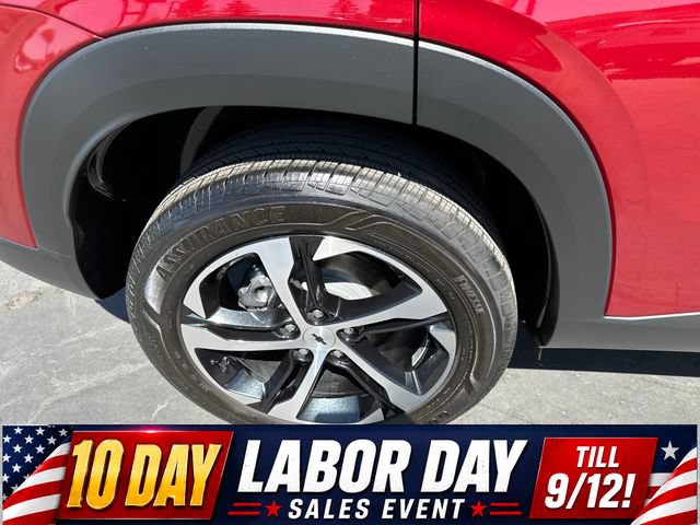 Used 2025 Chevrolet Trax RS w/ Driver Confidence Package FWD image 9