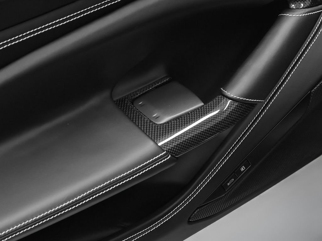Certified 2021 Ferrari F8 Tributo RWD image 73