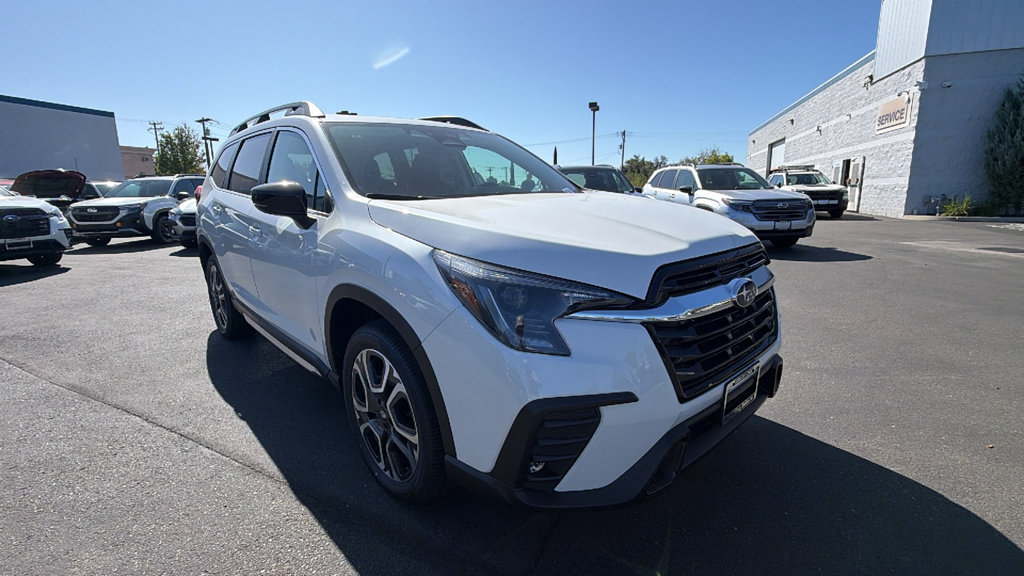 New 2026 Subaru Ascent Limited AWD/4WD image 2