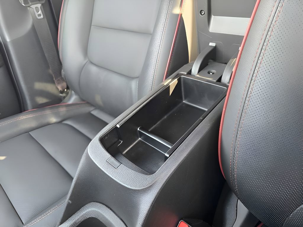 Used 2024 Chevrolet TrailBlazer RS w/ Driver Confidence Package image 30