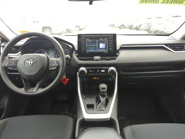Used 2020 Toyota RAV4 LE w/ All Weather Liner Package image 17