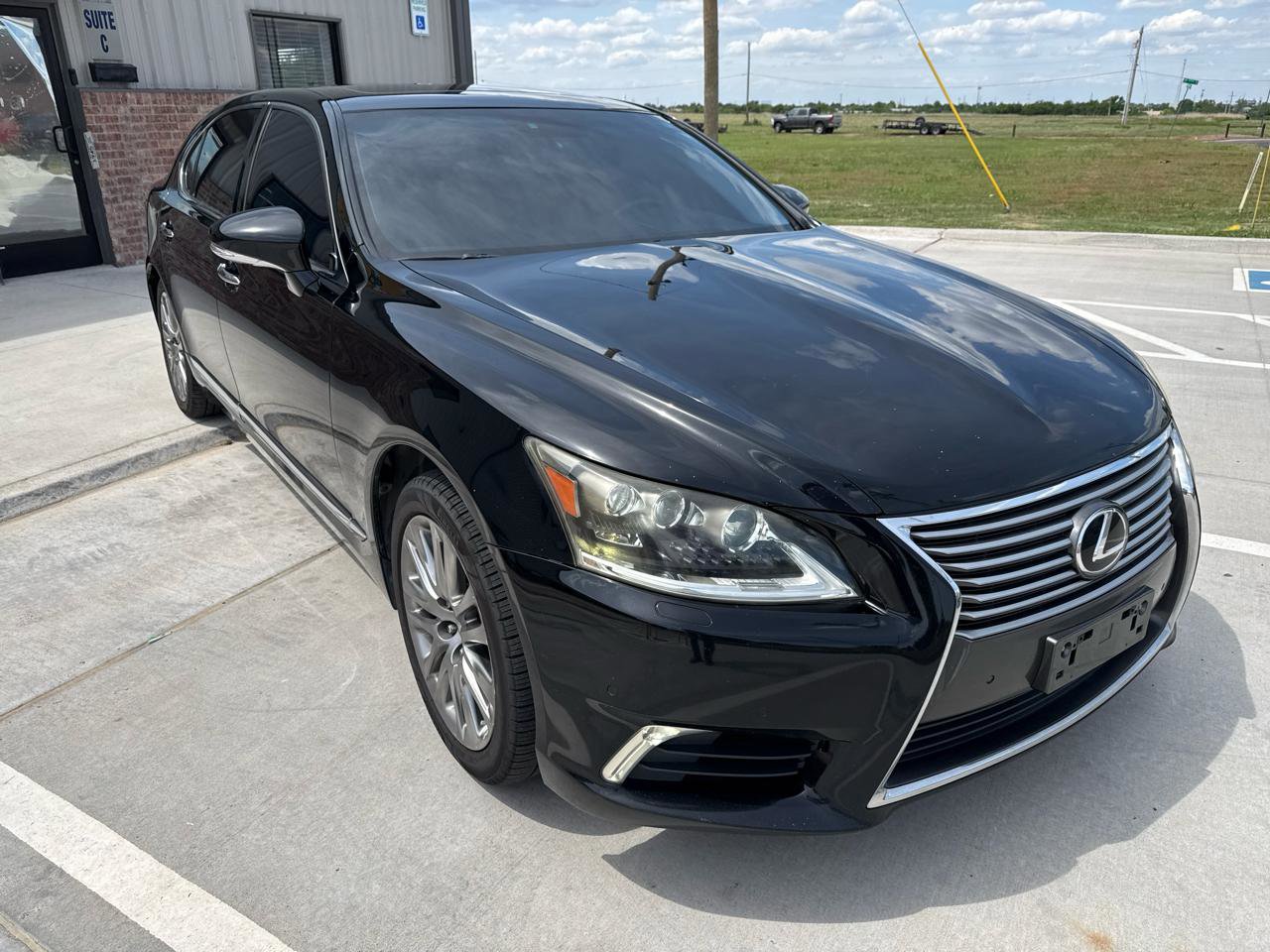 Used 2013 Lexus LS 460 L w/ Preferred Accessory Package RWD image 6