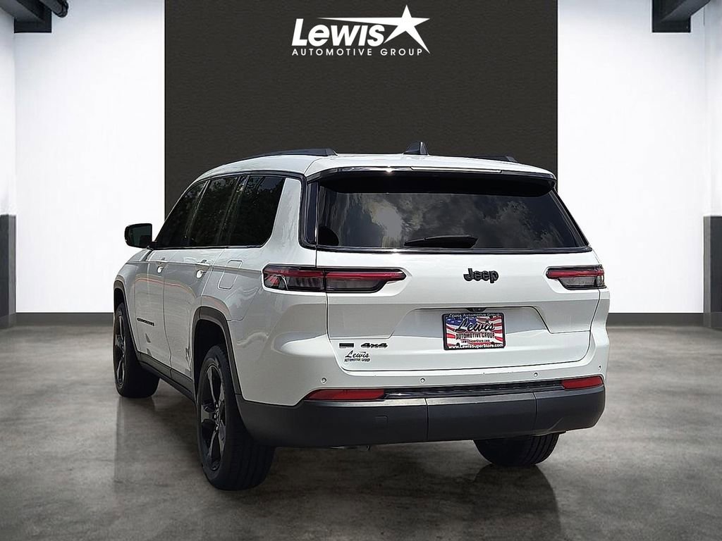 Used 2022 Jeep Grand Cherokee L Laredo AWD/4WD image 3