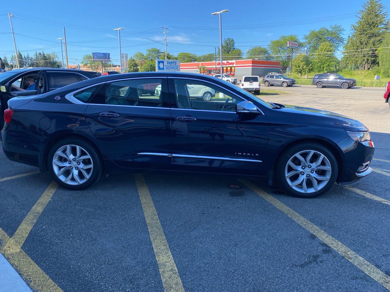 Used 2015 Chevrolet Impala LTZ FWD image 7