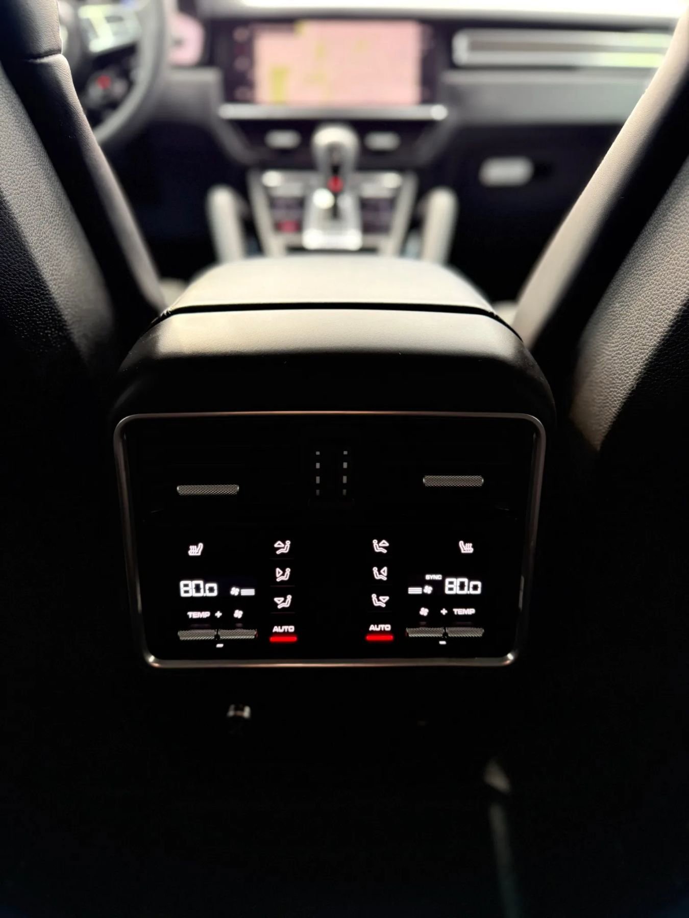 Used 2022 Porsche Cayenne Turbo image 38